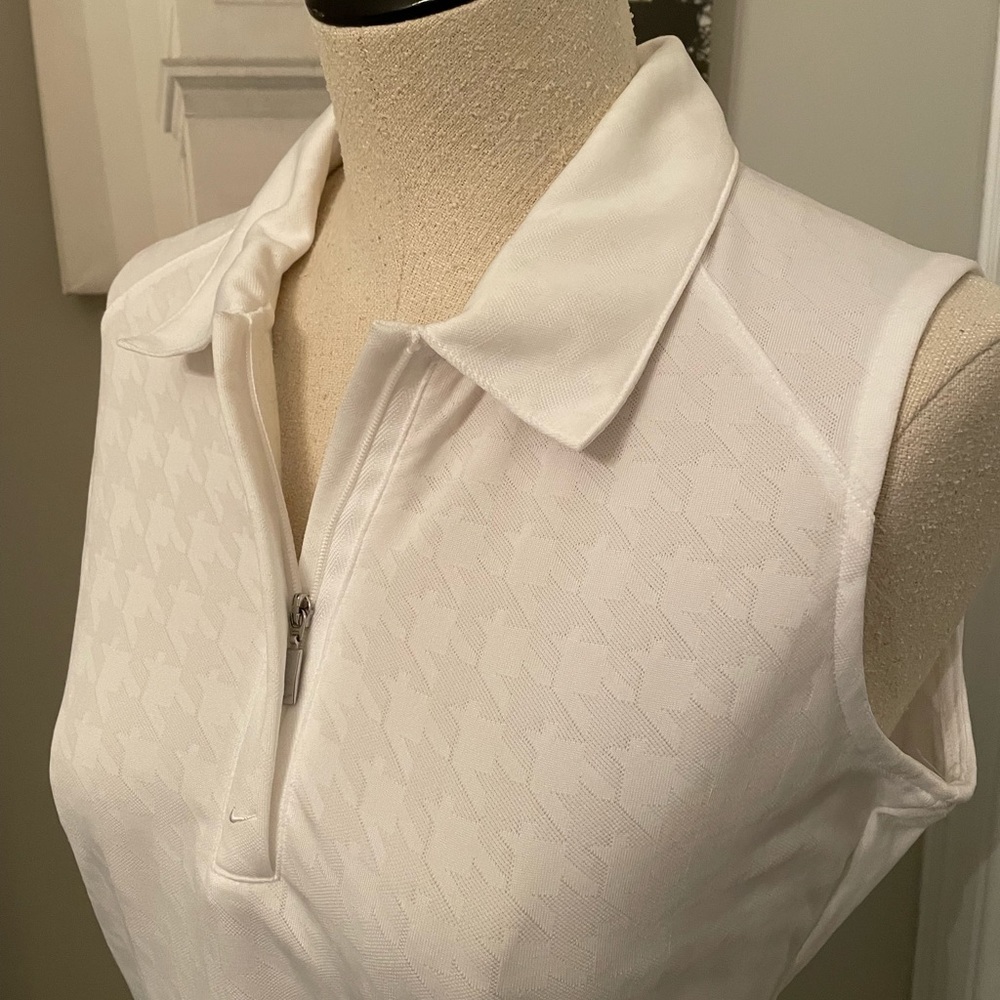 Nike fit dry houndstooth gold shirt